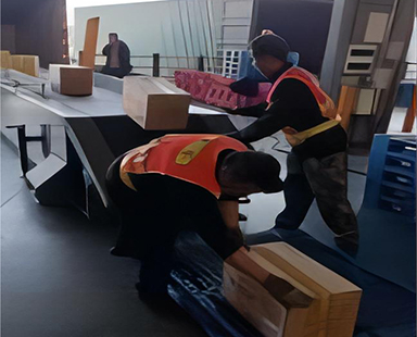 服裝鞋帽行業(yè)伸縮輸送機(jī)：未來趨勢與需求增長